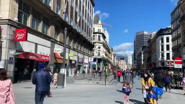 People Hanging Out Public Space Bruxelles — Stock Video