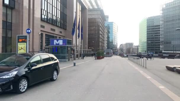 Des Voitures Circulent Proximité Parlement Européen Bruxelles — Video