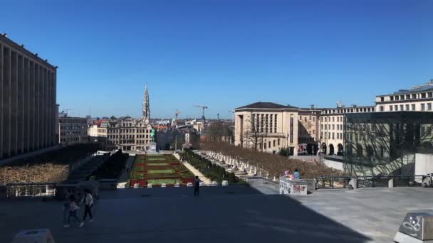People Hanging Out Mont Des Arts Park Bruxelles — Vídeo de stock