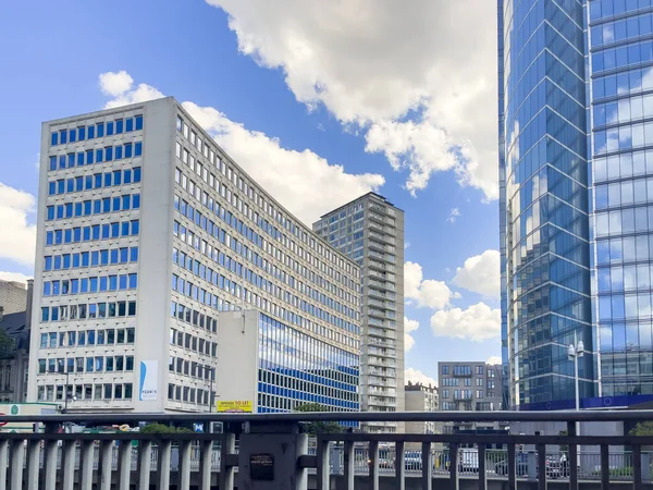 Edificios Altos Durante Día Nublado Bruxelles — Foto de Stock