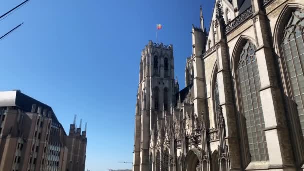 Catedral San Miguel Santa Gúdula Suenan Las Campanas Oración Bruxelles — Vídeos de Stock