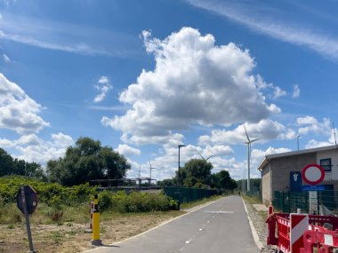 many windmills generating electricity in Belgium