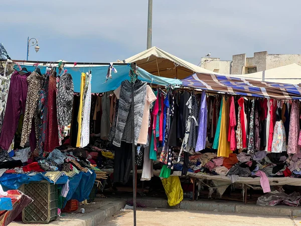 Fas 'ta ikinci el giysi pazarı