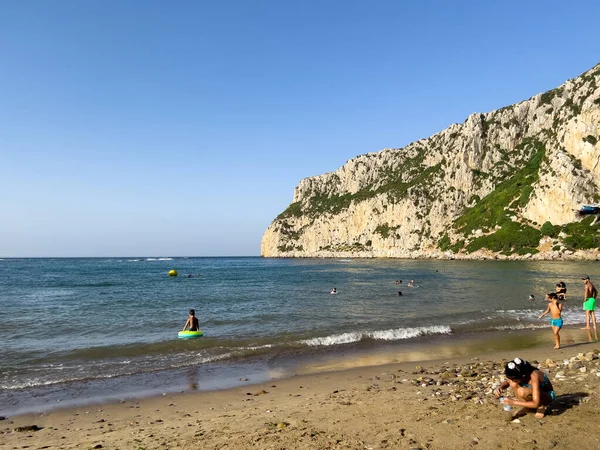 Group People Enjoying Summer Holiday Beach — Stok fotoğraf