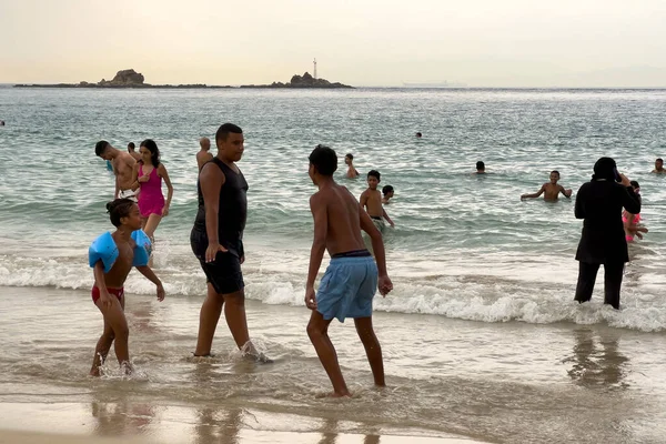 Group People Enjoying Summer Holiday Beach — Stok fotoğraf