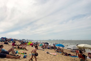 Crowd of people enjoying their summer on Knokke beach