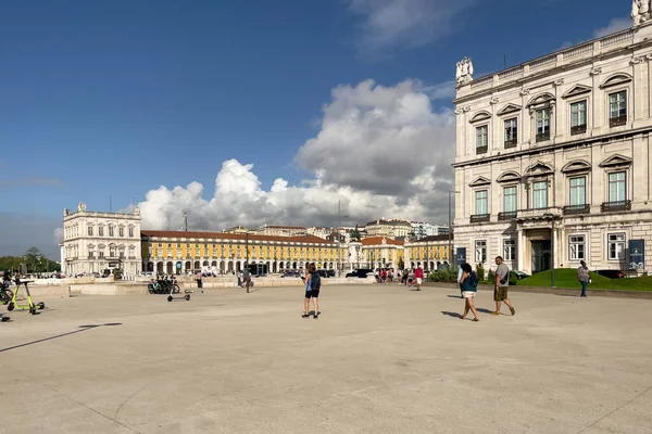 Molti Scooter Elettrici Parcheggiati Piazza Lisbona — Foto Stock