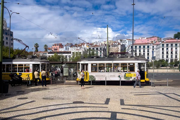 Dos Tranvías Retro Pararon Estación Lisboa — Foto de Stock