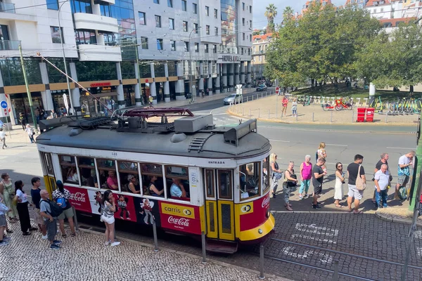 Passengers Getting Retro Tram Martim Moniz Square — Stock Photo, Image