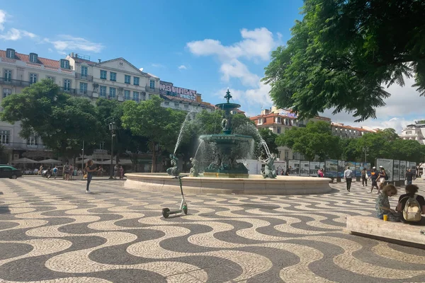 Persone Che Frequentano Piazza Rossio Lisbona — Foto Stock