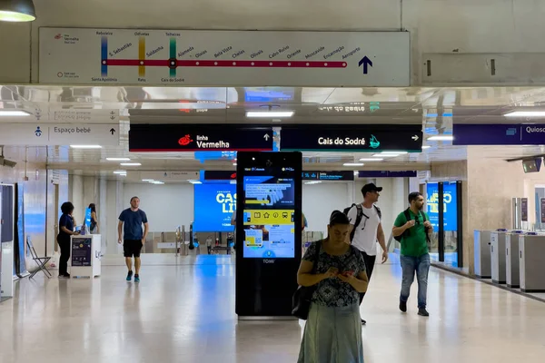 People Walking Metro Station Lisbon — Stock Photo, Image