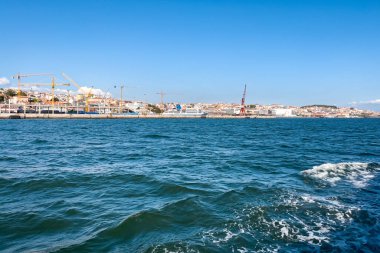 Lizbon üzerinde bir tur vapurundan görüntüler