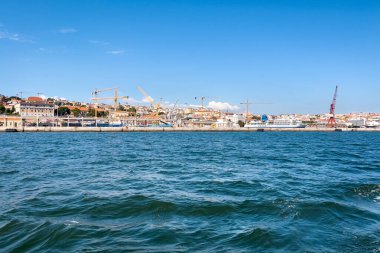 Lizbon üzerinde bir tur vapurundan görüntüler