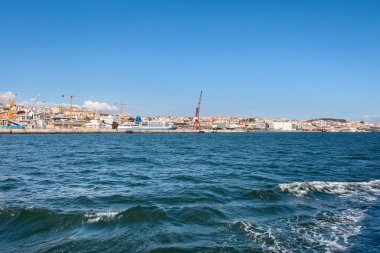 Lizbon üzerinde bir tur vapurundan görüntüler