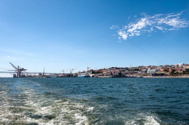 Lizbon üzerinde bir tur vapurundan görüntüler