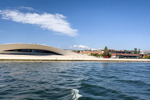 Музей Искусства Архитектуры Технологий Маат Лиссабоне — стоковое фото