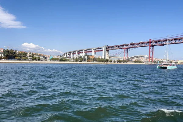 Puente Del Abril Lisboa — Foto de Stock