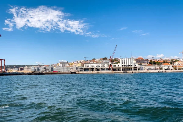 Vista Desde Ferry Turístico Sobre Ciudad Lisboa — Foto de Stock