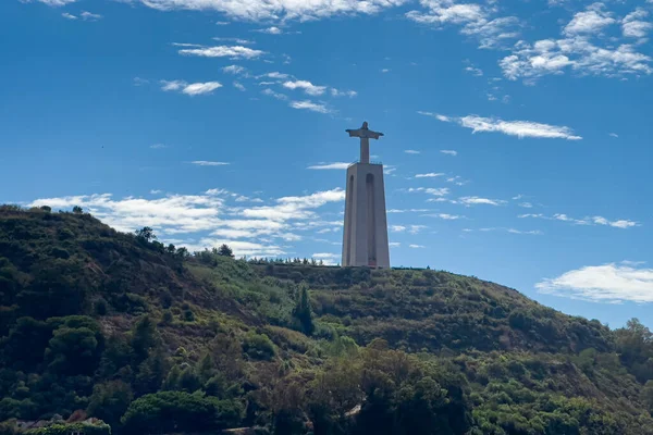 Vista Desde Transbordador Pasando Por Estatua Cristo Rey Lisboa —  Fotos de Stock