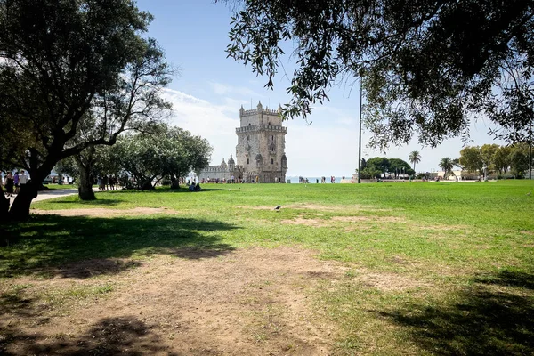 Blick Auf Den Belem Turm Aus Einem Park Lissabon — Stockfoto