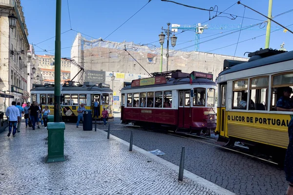 Retro Tram People Lisbon — Stock Photo, Image