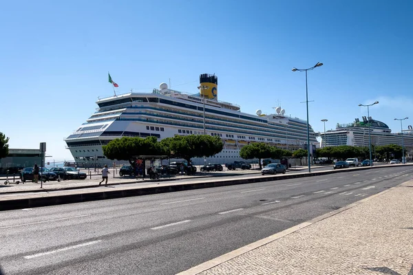 Crociera Aida Stella Attraccata Terminal Crociere Lisbona — Foto Stock