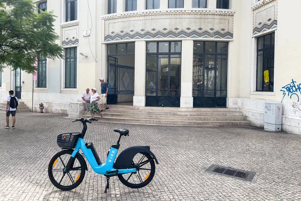 Vélo Électrique Stationné Dans Rue Lisbonne — Photo