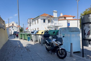 Sintra 'da büyük çöp konteynerleri