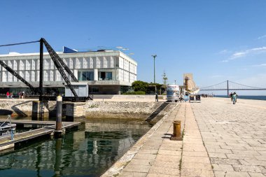 Lizbon 'da Doca do Bom Sucesso' nun boş iskelesi