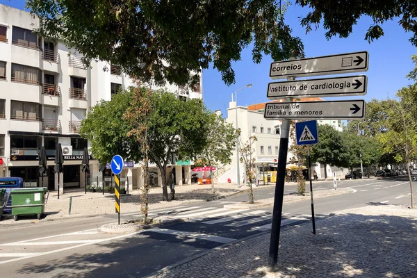 Carretera Vacía Barrio Almada Lisboa —  Fotos de Stock