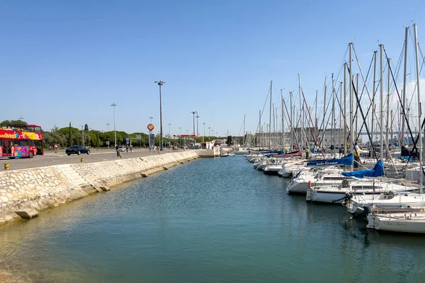 Barcos Atracados Puerto Deportivo Zona Santa Maria Belem Ciudad Lisboa — Foto de Stock