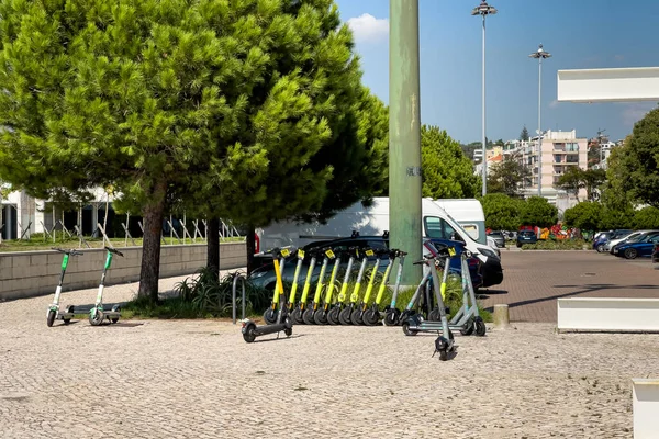 Scooters Garés Proximité Bom Sucesso Lisbonne — Photo