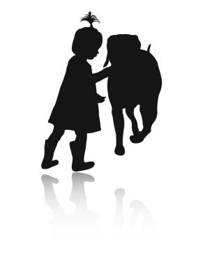 Köpekli küçük bir kızın silueti. Çocuk, köpeği okşuyor. Yansıma.