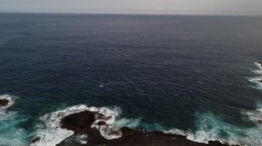 Vista panormica del faro en la costa de Canarias. Ocano Atlntico.