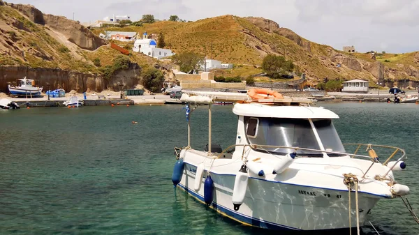 Вид Церкву Блакитним Небом Білими Стінами Греція Кіпр — стокове фото
