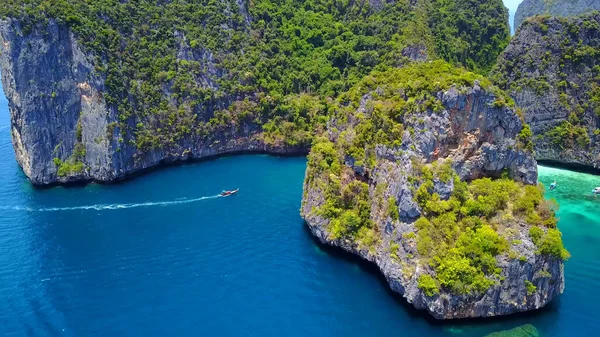 Belle Île Tropicale Avec Mer Verte Ciel Bleu — Photo