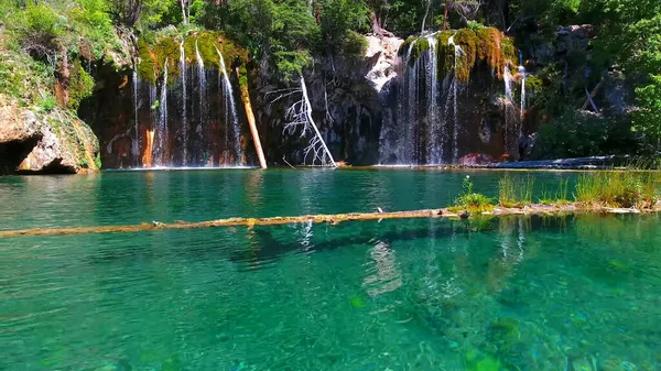 Bella Cascata Nel Parco — Foto Stock