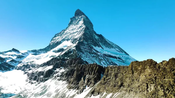 Dağların güzel manzarası