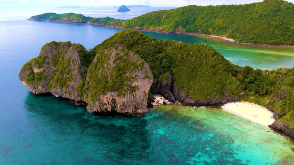 Beautiful Tropical Landscape Beach Blue Ocean — Fotografia de Stock