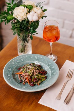 Lokantada güzel servis ediliyor.