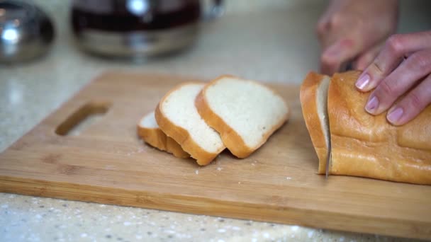 Close Woman Cuts Bread Pieces Make Toast Breakfast — Vídeos de Stock