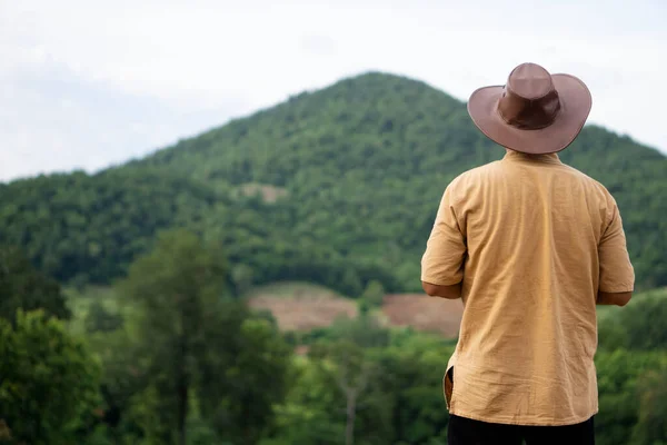 Bakåt Syn Människan Naturalist Bär Hatt Stå Natur Nation Park — Stockfoto