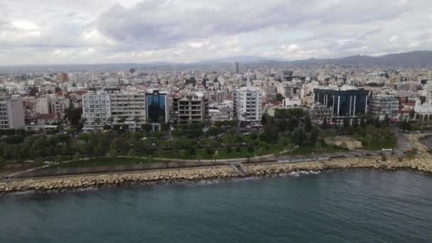 Promenada Molos Cyprus Limassol Dron Przelatuje Nad Jedną Najsłynniejszych Promenad — Wideo stockowe