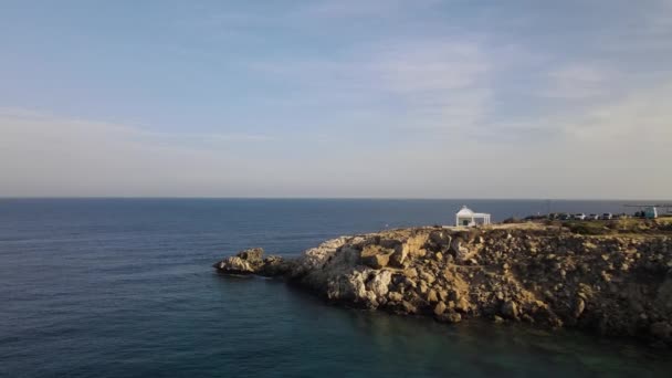 Akdeniz Körfezi Nde Dağlar Uzaktaki Evler Mavi Kıbrıs — Stok video
