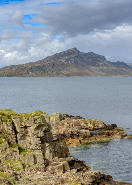 A view of Ben Tianavaig Mountain — Stock Photo, Image