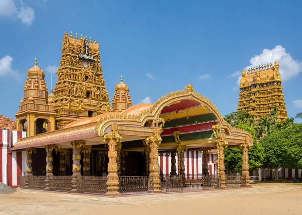 O belo templo Nallur Kandaswamy Kovil — Fotografia de Stock