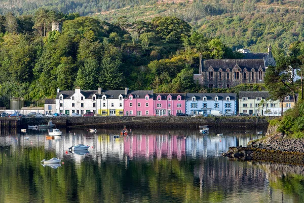 Portree harbour in the Isle of Skye — Stock Photo, Image