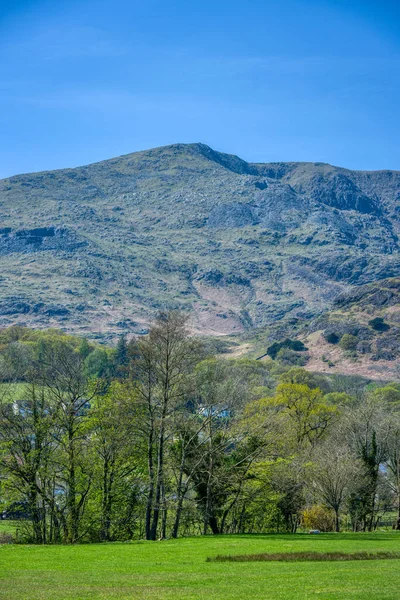 Coniston, Birleşik Krallık - 21 Nisan 2022: Yaşlı Coniston 'un görüşü. Yüksek kalite fotoğraf