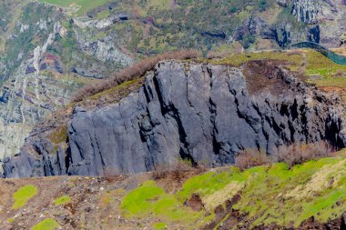  Portekiz Azores Corvo volkanik kayaları