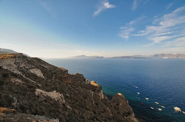 Yunanistan 'ın Santorini kentinde sisli bir sabahta